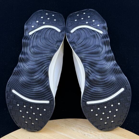 Nike Women’s Size 8 Dv1238-102 Motiva Sneakers Running Walking White/Beige - Picture 9 of 9